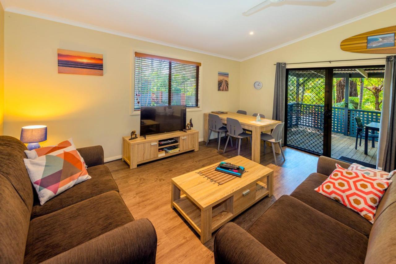 Safety Beach Bungalows Woolgoolga Exteriör bild
