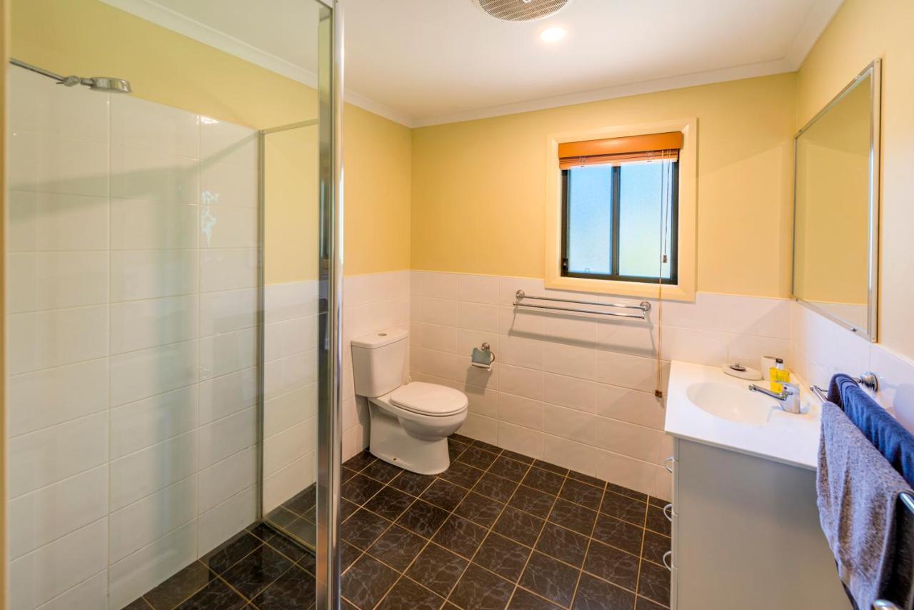 Safety Beach Bungalows Woolgoolga Exteriör bild