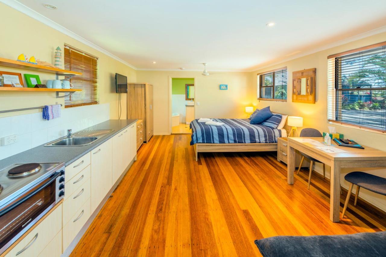 Safety Beach Bungalows Woolgoolga Exteriör bild