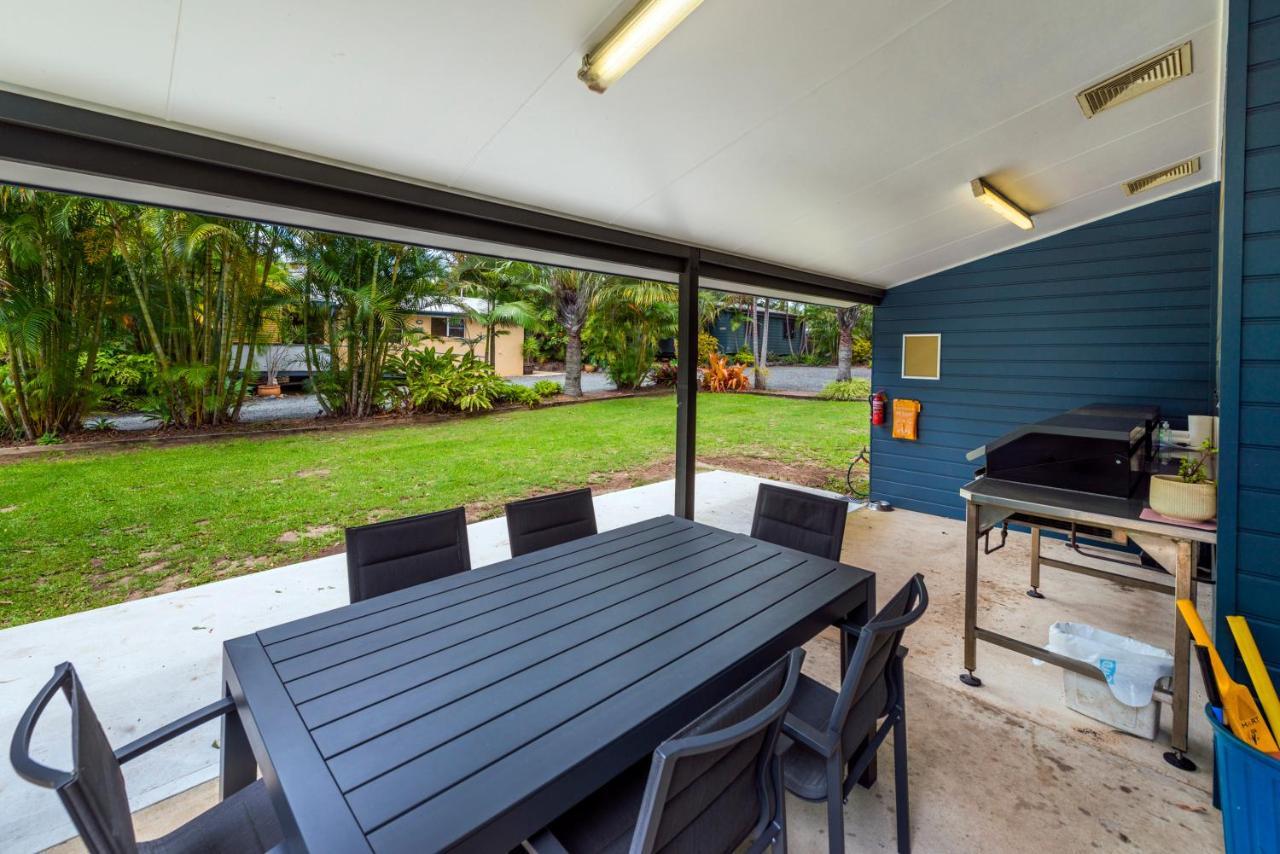 Safety Beach Bungalows Woolgoolga Exteriör bild