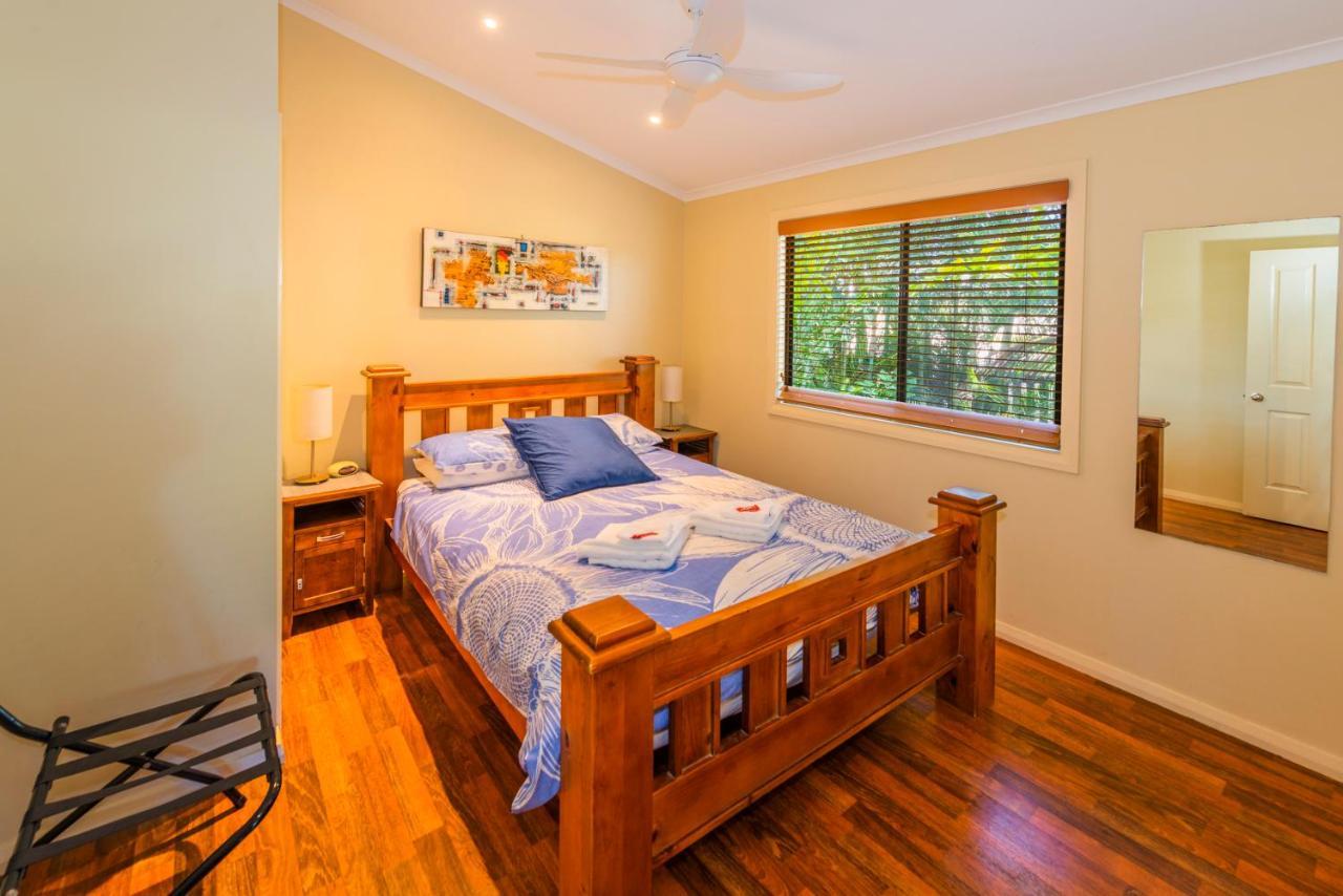 Safety Beach Bungalows Woolgoolga Exteriör bild