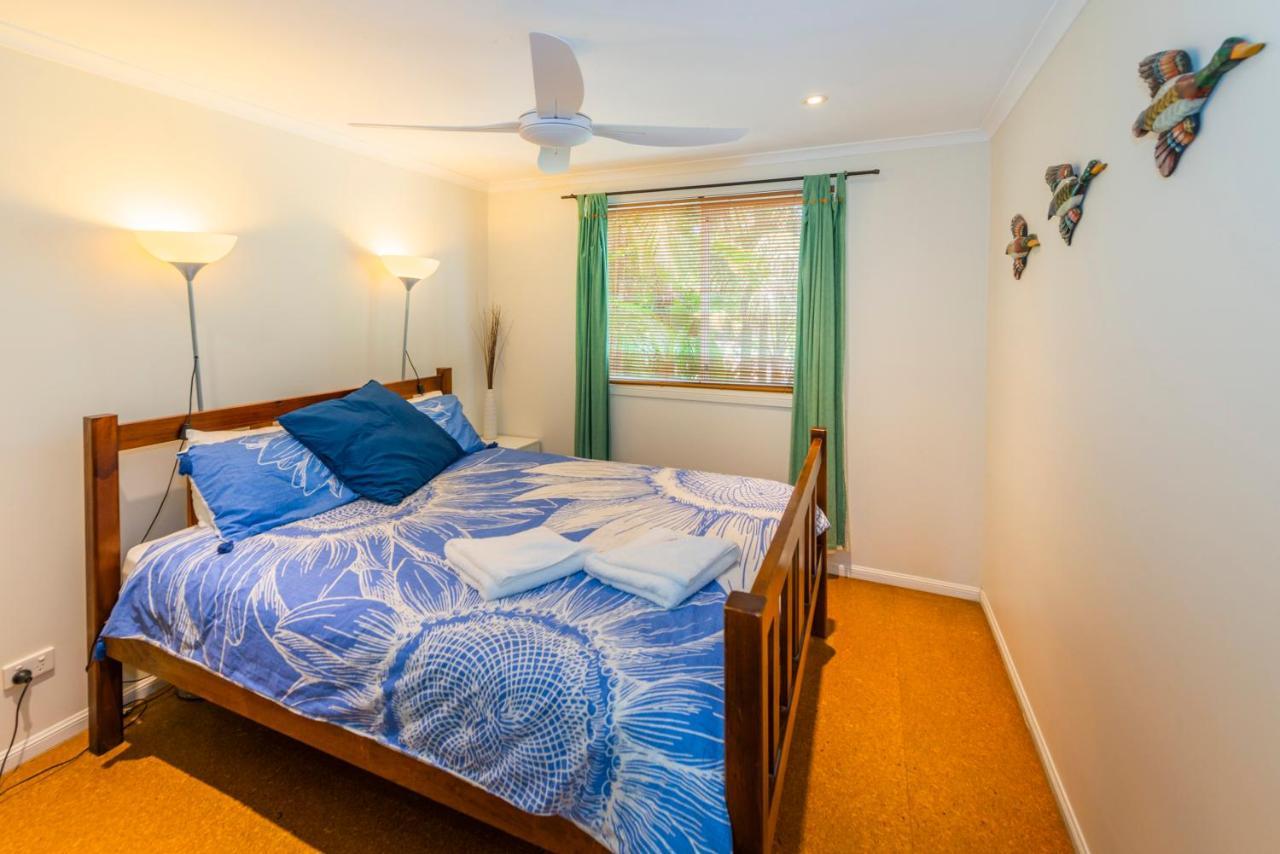 Safety Beach Bungalows Woolgoolga Exteriör bild