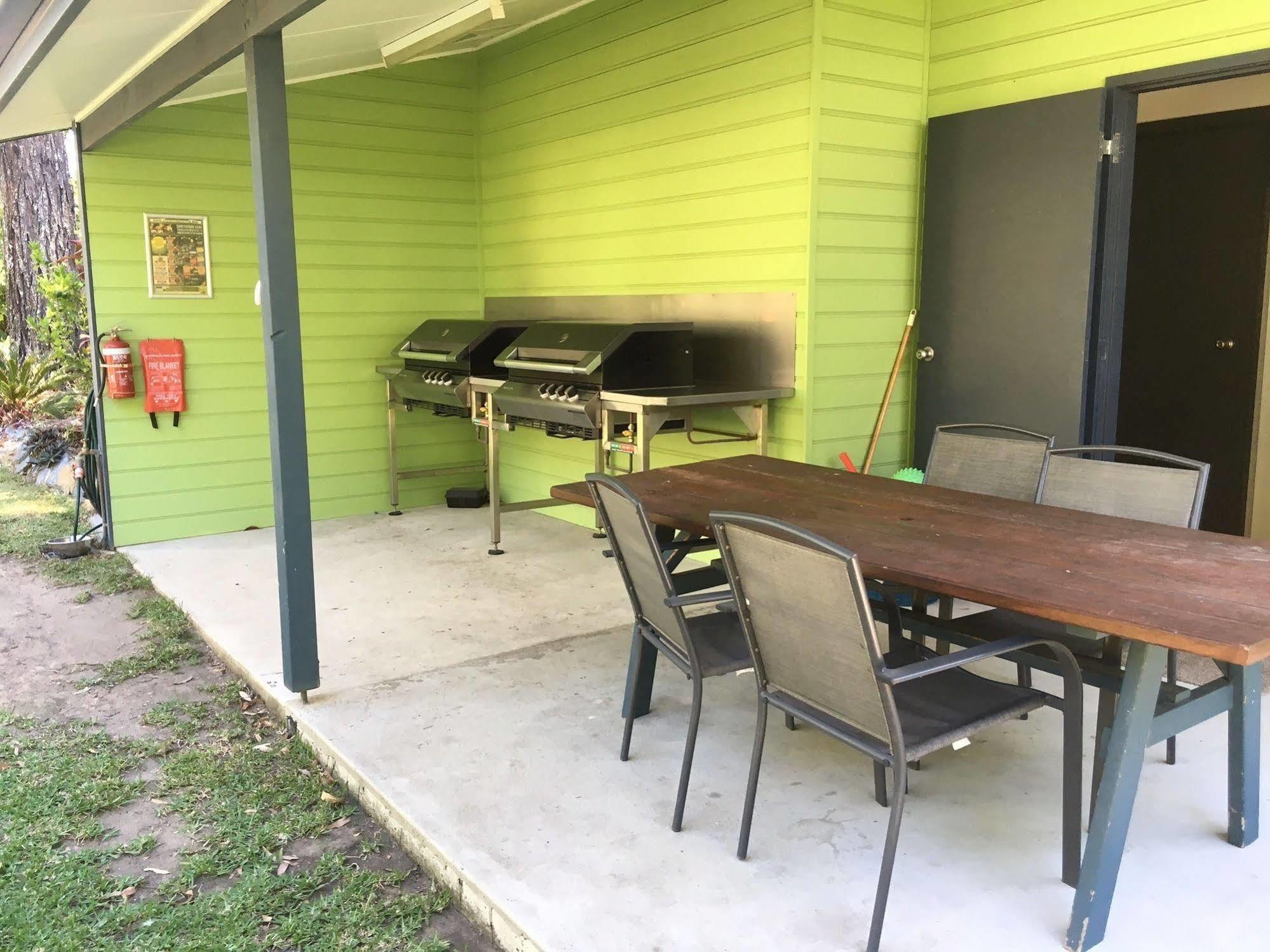 Safety Beach Bungalows Woolgoolga Exteriör bild